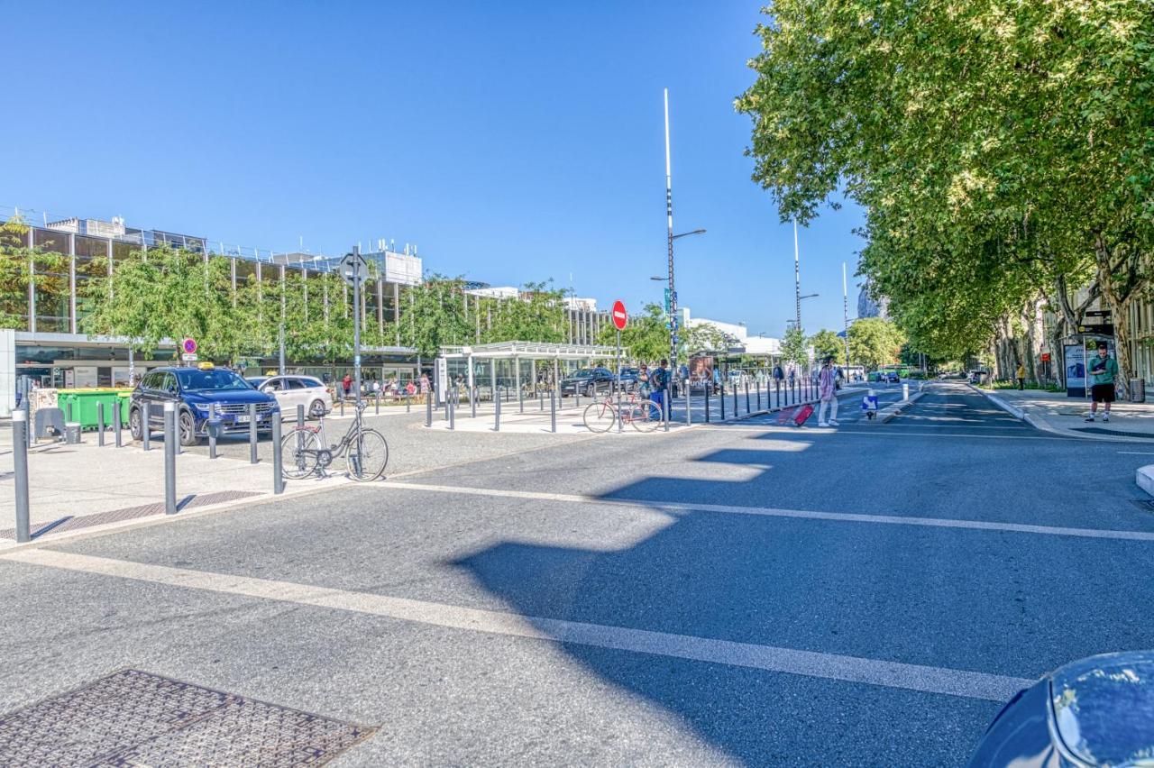 Le Petit Parfait Confort Gare Hamac Netflix Grenoble Exterior foto